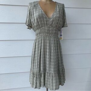 Juniors' Rewind Flutter Sleeve Skater Dress Olive Green Boho Size Medium NWT